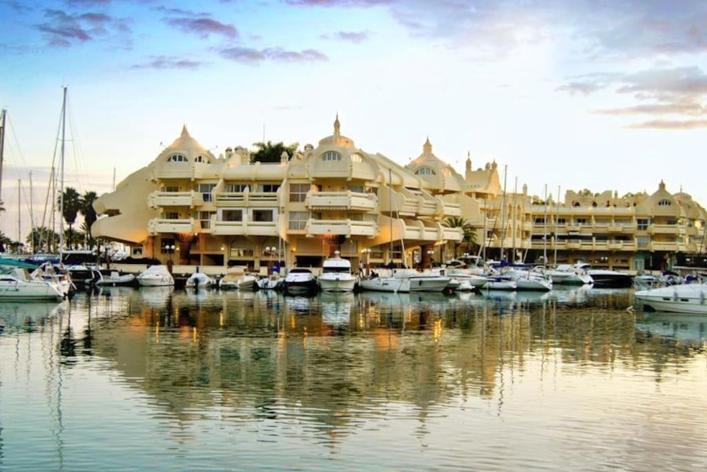 Puerto Marina Luxury 2Bdr Apartment With Sea View Benalmádena Kültér fotó